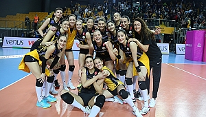 Vakıfbank finalde!