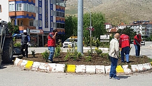 Elbistan’da Park ve Bahçelerde Genel Temizlik yapıldı