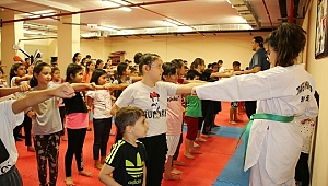 Gençler Yaz Spor Okulu’nda Taekwondo’yu seçti