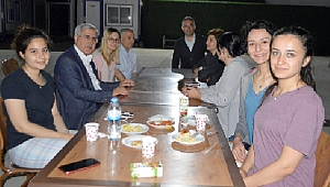 Rektör Prof. Dr. Niyazi Can Öğrencilerle Sahur Yaptı