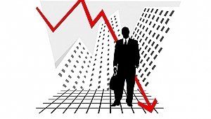 Siber saldırıya uğrayan şirketin notu düşürüldü