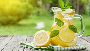 BUNALTICI SICAKLARA KARŞI FERAHLATAN, BESİN DEĞERİ YÜKSEK GIDALAR