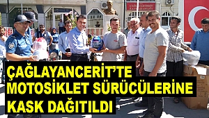 Motosiklet sürücülerine kask dağıtıldı 