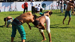 Ahlat’ta Maraş’ı Dünya İzledi