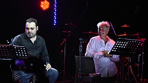 Bodrum’da Romantizm Ve Kahkaha Bir Arada