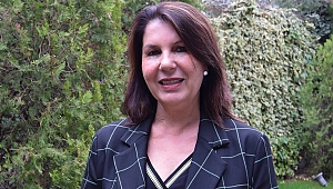 Alzheimer hastasına bakım verenler mutlaka destek istemeli