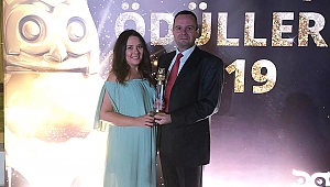 Eczacıbaşı Profesyonel’e ‘Altın’ Baykuş Ödülü