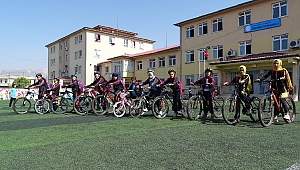 Okula Pedal Çevirdiler