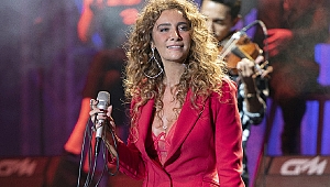 Sıla Antalya’da Sevenleriyle Buluştu