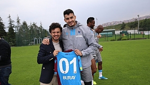 Buray Trabzonsporlu Futbolcularla Bir Araya Geldi