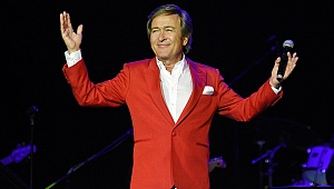 Erol Evgin’den coşkulu konser