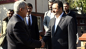 KSÜ Rektörü Prof. Dr. Niyazi Can, Elbistan Belediye Başkanı Mehmet Gürbüz’ü Ziyaret Etti