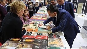 Dili Okuyarak Değil Duyarak Öğrenmeliyiz