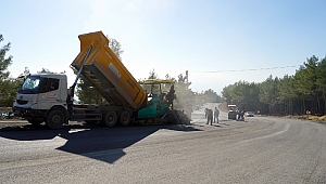 Yedikuyular Yolunda Asfalt Çalışmaları Sürüyor