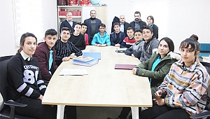 Afşin'de Voleybol Sahası bile olmayan Okul, İlçe Birincisi çıkardı!