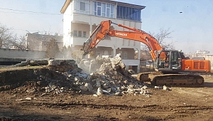 Elbistan’da Tespit Edilen 250 Metruk Binadan 108’i Yıkıldı