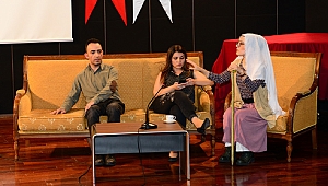 KSÜ’den 100. Yıl tiyatrosu