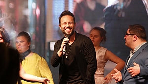 Yardım GecesineÜnlü Yağdı!