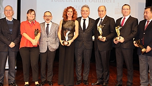 Yılın En Başarılı Sağlık Yöneticisi Seçildi