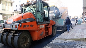 Pazarcık 1. Caddeye Sıcak Asfalt