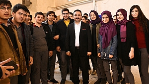 Elbistan Belediyesi’nden Eğitime Büyük Destek