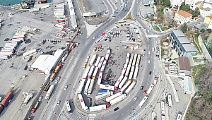 Türkiye’den İdlib’e En Büyük Yardım Köprüsü 85 Tırla Üsküdar’dan Kuruldu