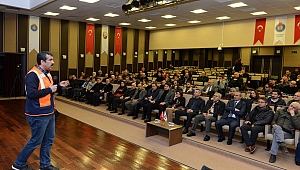 Üniversitemizde Deprem ve Kahramanmaraş’ın Depremselliği Konulu Bilgilendirme Sunumu Gerçekleştirildi