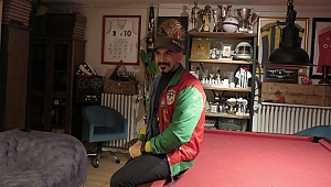 Corona salgını fırsatçılarına tokat gibi şarkı