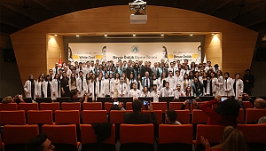 Tıp Fakültesinin İlk Öğrencileri, Beyaz Önlüklerini Giydi