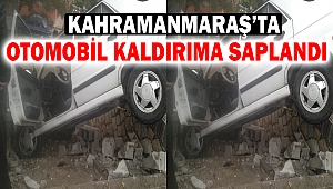 Otomobil kaldırıma saplandı