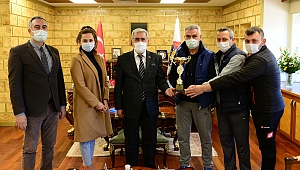 KSÜ Masa Tenisi Takımından Şampiyonluk