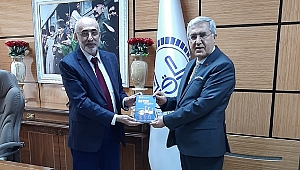 KSÜ Rektör Can, Kırşehir İl Müftüsü Mehmet Yaman’ı Makamında Ziyaret Etti