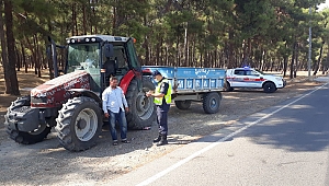 Kahramanmaraş’ta jandarma trafik ekipleri tarım araçlarını denetledi