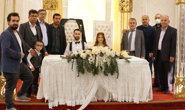 Efe ve Gündeş ailesinin mutlu günü