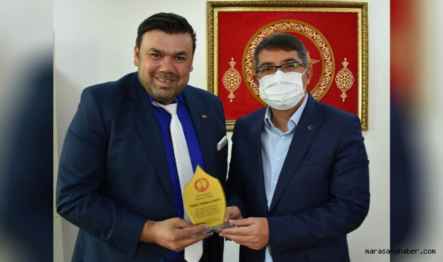 Gazeteci Gökhan Şahin 2021 Yılının Girişimci Gazetecisi Ödülü’ne layık görüldü