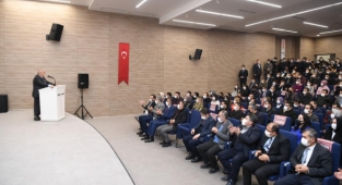 Başkan Mahçiçek, Belediye Personelinin Yeni Yılını Kutladı