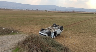 Kahramanmaraş’ta otomobil takla attı: 2 yaralı