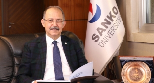 SANKO Üniversitesi Rektörü Prof. Dr. Dağlı’dan Yeni Yıl Mesajı