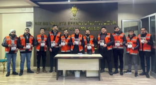 Başkan Hınaz: Marşa basmadan önce kaputa vur