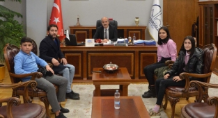 Başkan Okay'dan Öğrencilere Anlamlı Destek