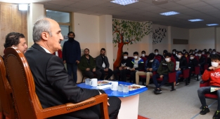 Başkan Okay, Lise Öğrencileriyle Bir Araya Geldi