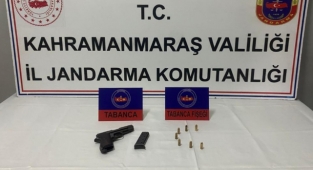 Jandarma ruhsatsız tabanca ile uyuşturucu madde ele geçirdi