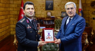 Kahramanmaraş İl Jandarma Komutanı Özdurhan, KSÜ Rektörü Can’ı Ziyaret Etti