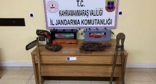 Kahramanmaraş’ta akü hırsızları yakalandı