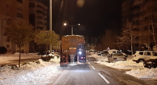 Kahramanmaraş’ta Ekipler Geceden Sabaha Tuzlama Yaptı