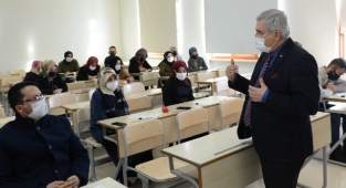 KSÜ Rektörü Prof. Dr. Niyazi Can, Sınav Döneminde Öğrencilerle Bir Araya Geldi