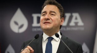 Babacan’dan ‘Dövize Endeksli Mevduat Uygulaması’ çıkışı: Devleti batırma kampanyasına son vereceğiz!