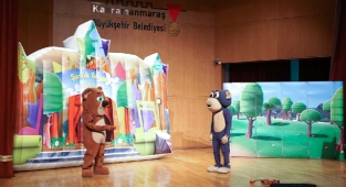 Çocuklardan Tiyatroya Yoğun İlgi