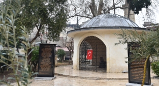 Dulkadiroğlu Belediyesi'nden Sütçü İmam Türbesi'nde Tadilat