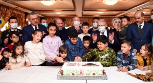 Şehit Çocuklarına Karne Hediyesi